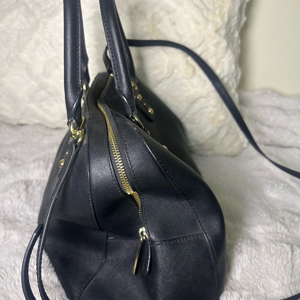 Elegant Black Leather Handbag and Wallet! - Picture 2 of 9